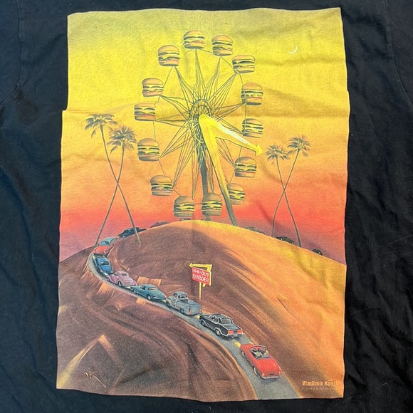 Black In n Out shirt - Picture 3 of 3